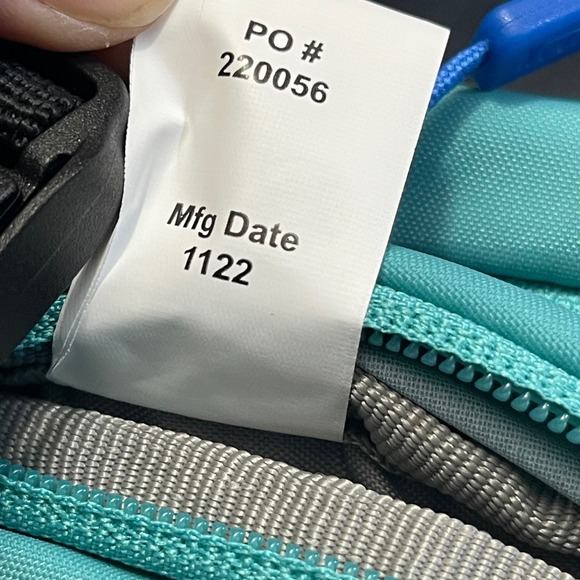 NWT CamelBak 2655301000 M.U.L.E. 12 Womens 12L Blue Hydration Pack 3L Reservoir main image 8
